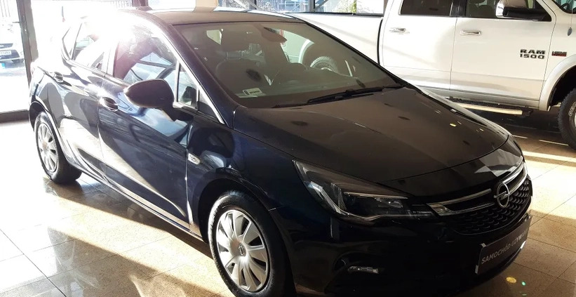 Opel Astra cena 47900 przebieg: 166124, rok produkcji 2018 z Lublin małe 379